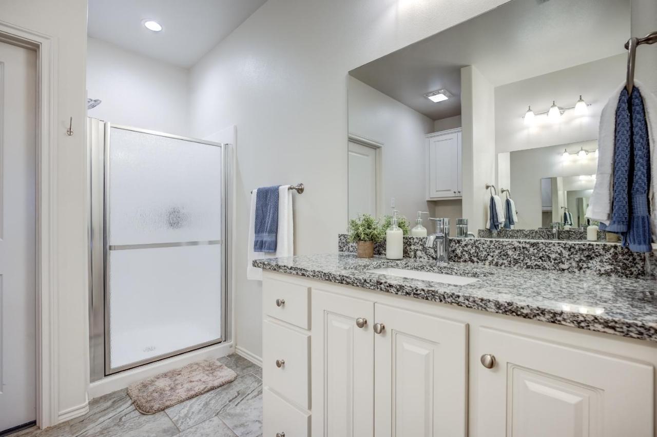 Luxury Lubbock Home Retreat Near Texas Tech Exteriör bild